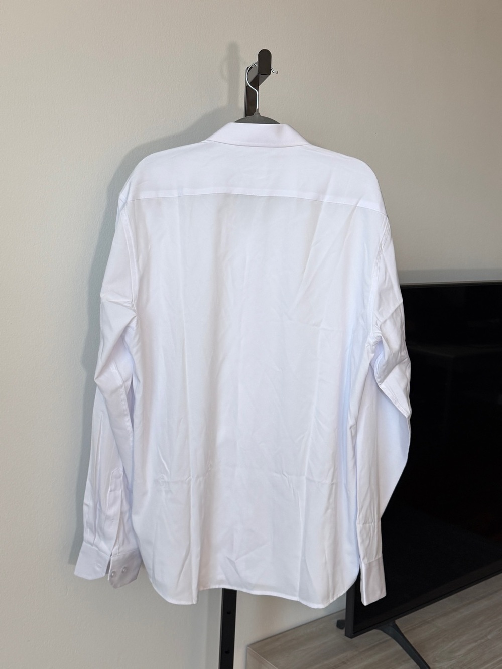 Classic Men's White Button-Down Dress Shirt Size XL - Picture 3 of 6